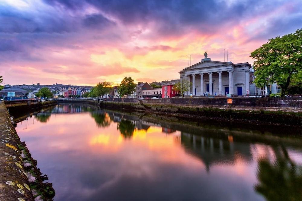 Maldron Hotel South Mall Cork City Exterior photo